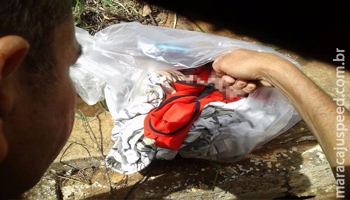 Suspeitos de abandonar bebê de 6 meses em saco plástico são ouvidos pela polícia