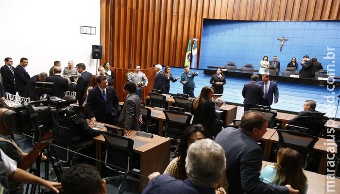 Deputados fazem primeiras votações do ano com três projetos em análise Deputados fazem primeiras votações do ano com três projetos em análise