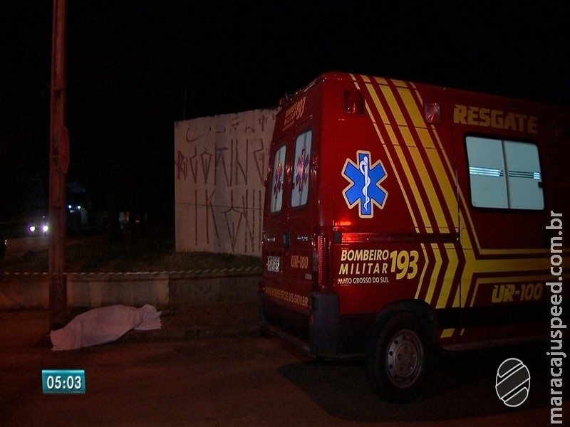 Homem é morto a tiros em bairro de Campo Grande e suspeita é de reação a assalto