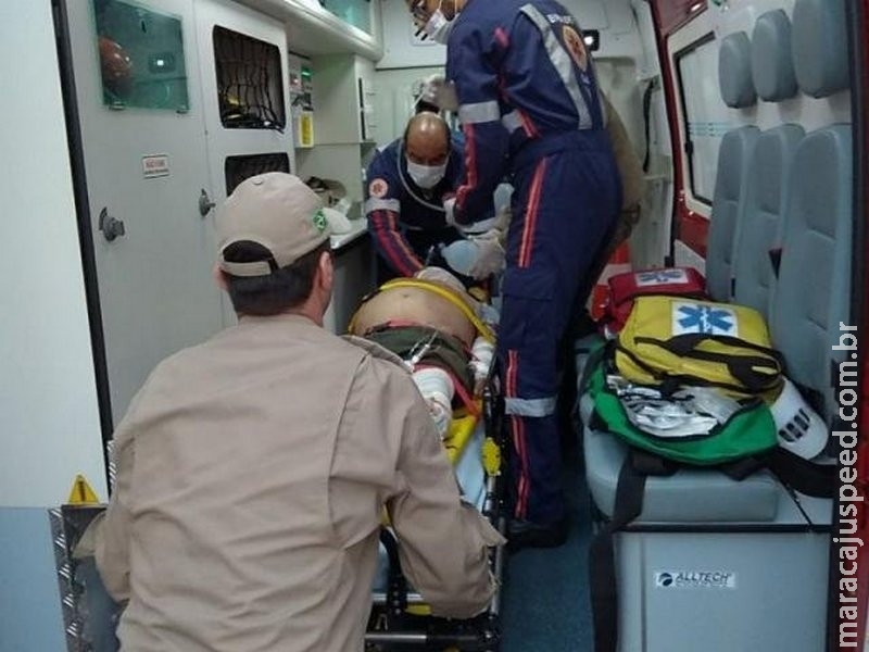 Idoso fica em estado gravíssimo após ser atropelado por motociclista