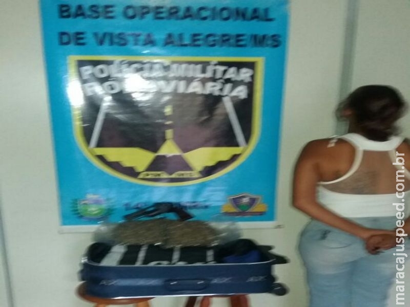 Maracaju: PRE BOP Vista Alegre prende mulher que transportava arma de fogo, maconha e pasta base de cocaína Maracaju: PRE BOP Vista Alegre prende mulher que transportava arma de fogo, maconha e pasta base de cocaína