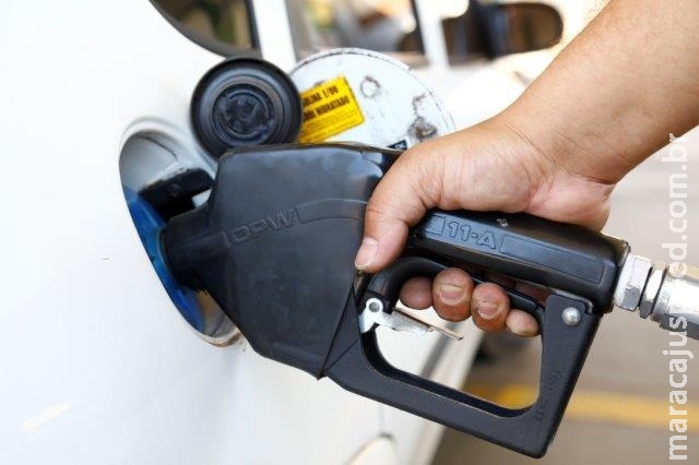 Motorista de aplicativo que abastecia 