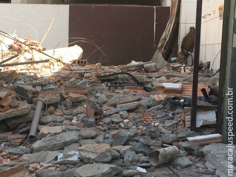 Muro cai durante demolição e pedreiro tem traumatismo craniano Muro cai durante demolição e pedreiro tem traumatismo craniano