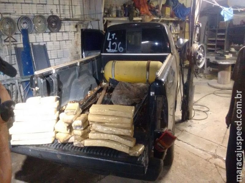Advogado encontra 30 kg de maconha em caminhonete comprada em leilão