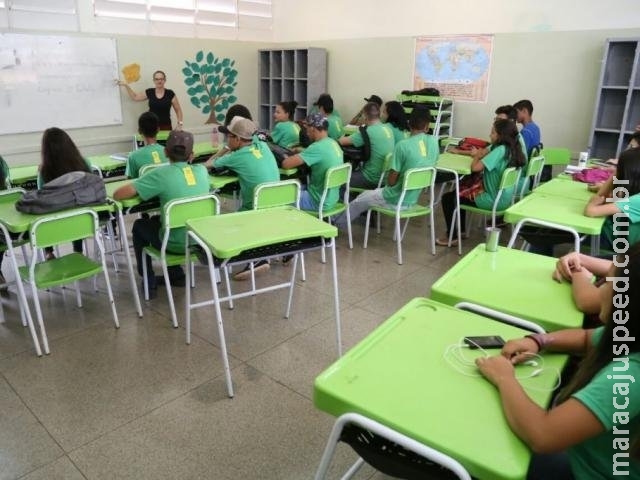 Governo de MS faz compra de R$ 2 milhões de cadeiras e mesas escolares Governo de MS faz compra de R$ 2 milhões de cadeiras e mesas escolares