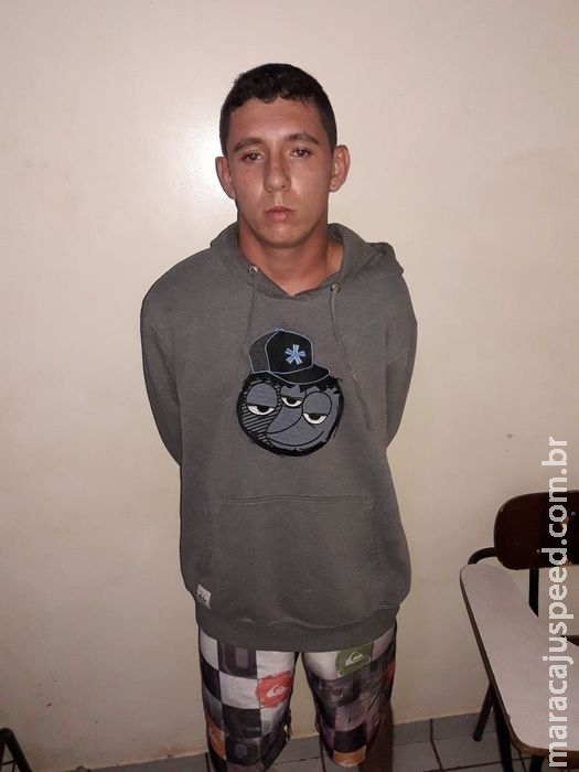 Jovem é preso com 18 papelotes de pasta base de cocaína