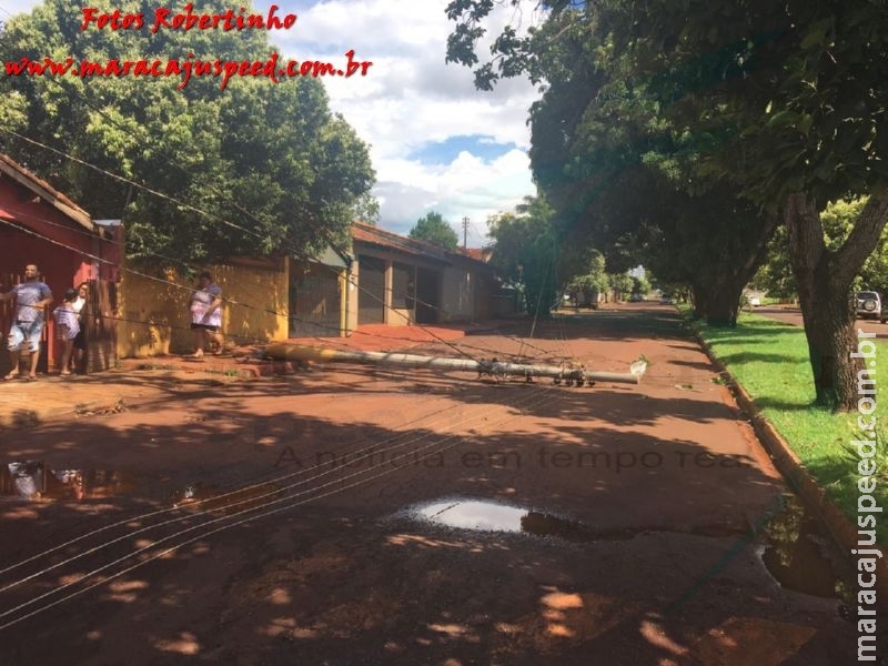 Maracaju: Caminhão derruba postes de energia no Conjunto José Brejão Maracaju: Caminhão derruba postes de energia no Conjunto José Brejão