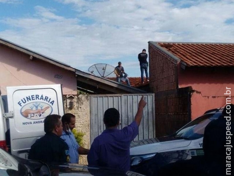 Menino de 10 anos que estava sumido é encontrado morto em telhado Menino de 10 anos que estava sumido é encontrado morto em telhado