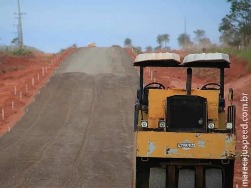 MS assina contratos para pavimentações e drenagens por R$ 2,8 milhões MS assina contratos para pavimentações e drenagens por R$ 2,8 milhões
