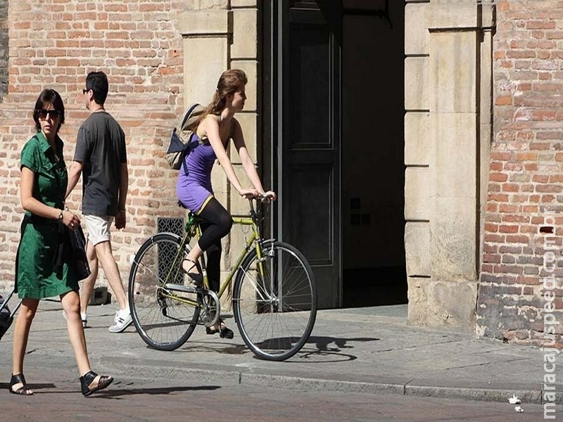 Multa para pedestres e ciclistas é adiada para 2019 Multa para pedestres e ciclistas é adiada para 2019