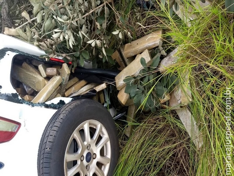  Policiais do Bope apreendem 814 kg de maconha após motorista perder controle na BR-060 em MS