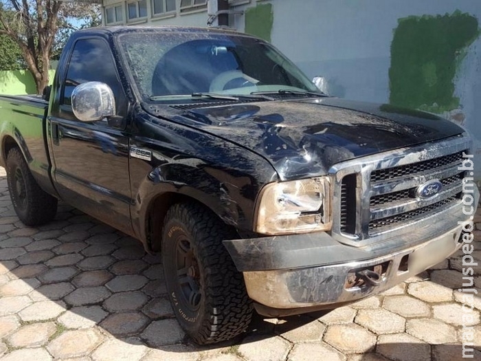 Servidor público que atropelou e matou ciclista se apresenta à polícia