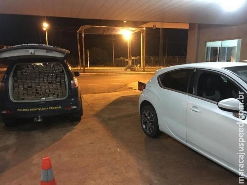 Traficantes tentam fugir, mas são presos com quase 450 kg de maconha