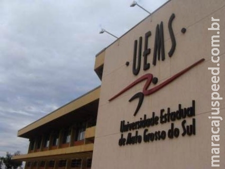 UEMS abre concurso para professor adjunto com salário de R$ 12,6 mil