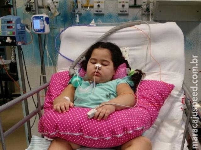 Aos 3 anos, Sophie só pode voltar para casa se conseguir 42 mil para aparelho Aos 3 anos, Sophie só pode voltar para casa se conseguir 42 mil para aparelho