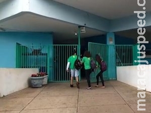 Após quatro dias de greve, tudo normal nas escolas da rede estadual Após quatro dias de greve, tudo normal nas escolas da rede estadual