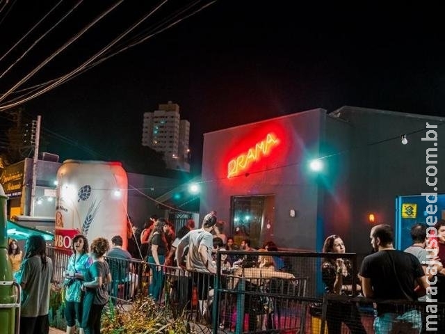 Casas noturnas reclamam de entrada congelada há 8 anos e gente pedindo cortesia Casas noturnas reclamam de entrada congelada há 8 anos e gente pedindo cortesia