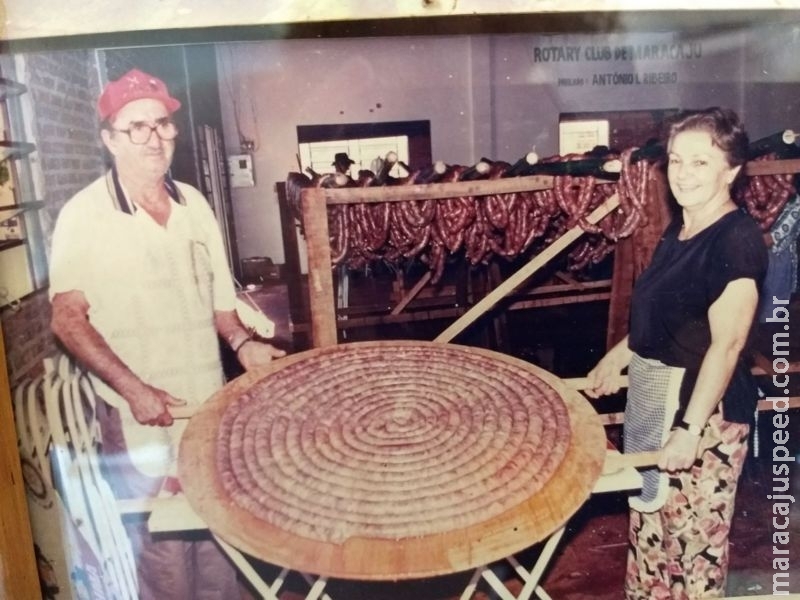Com a Linguiça de Maracaju, família Marcondes fez história até no Guinness Book Com a Linguiça de Maracaju, família Marcondes fez história até no Guinness Book