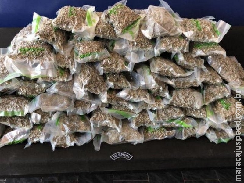 Jovem é preso com pacotes à vácuo de maconha que seriam entregues na Capital