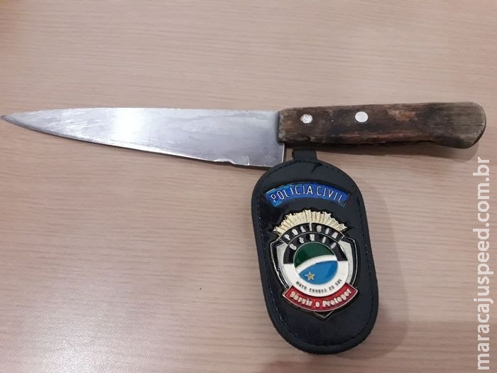 Mãe é agredida com garrafadas e adolescente mata agressor a facadas