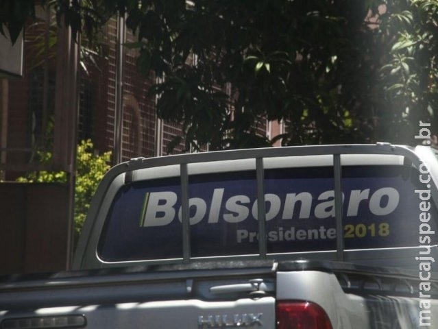 Nas ruas antes do tempo, campanha prejudica pequenos partidos Nas ruas antes do tempo, campanha prejudica pequenos partidos