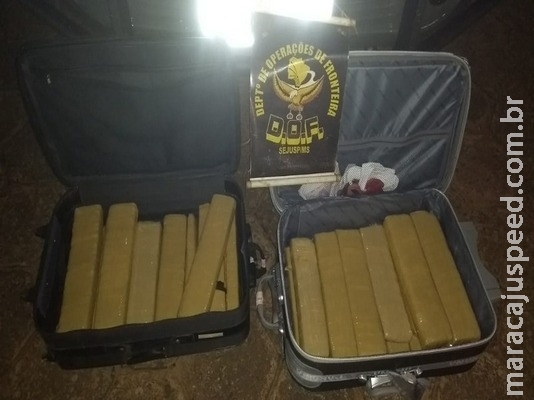 Passageiro é preso com maconha em duas malas