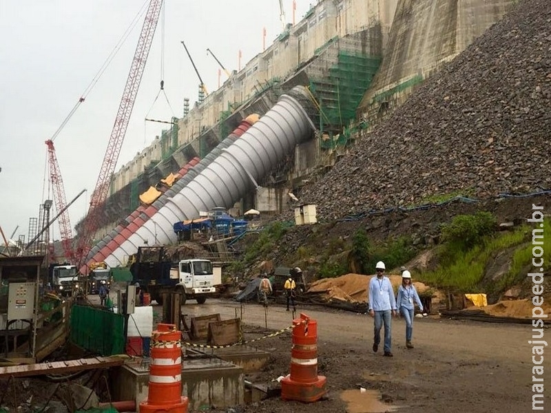 Sancionada com veto parcial lei que dificulta paralisação de obras públicas