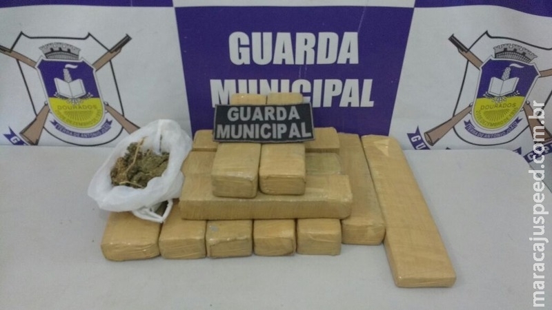 Adolescente é flagrado com maconha na rodoviária