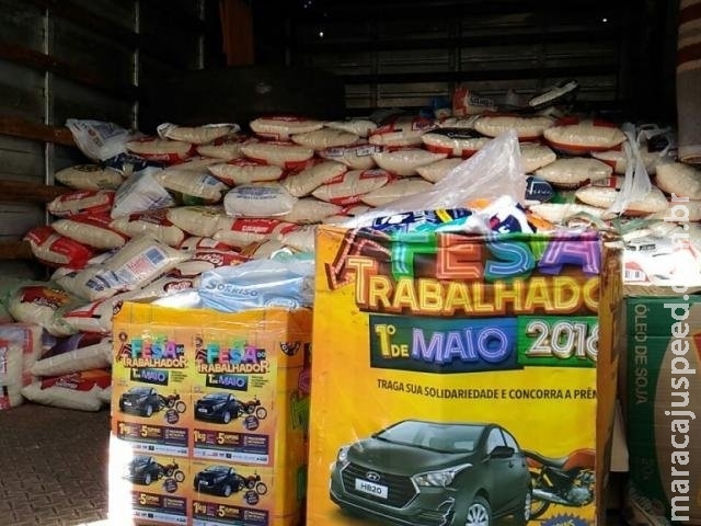 Central trocou 15 mil kg de alimentos por cupons em sorteio de carro Central trocou 15 mil kg de alimentos por cupons em sorteio de carro
