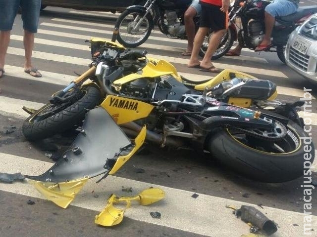 Colisão entre carro e motocicleta mata homem na Euler de Azevedo Colisão entre carro e motocicleta mata homem na Euler de Azevedo