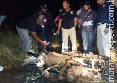 Corpo de homem é encontrado carbonizado ao lado de motocicleta Corpo de homem é encontrado carbonizado ao lado de motocicleta