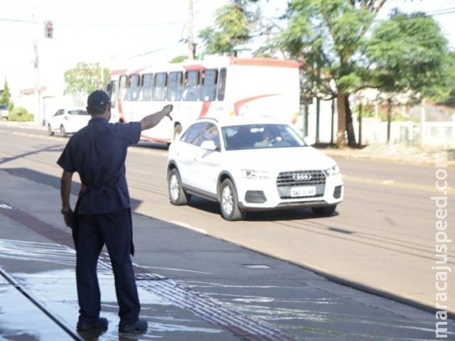 Corrida por abastecimento zera estoque em postos de combustíveis