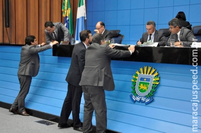Deputados aprovam campanha de combate a violência contra idoso Deputados aprovam campanha de combate a violência contra idoso