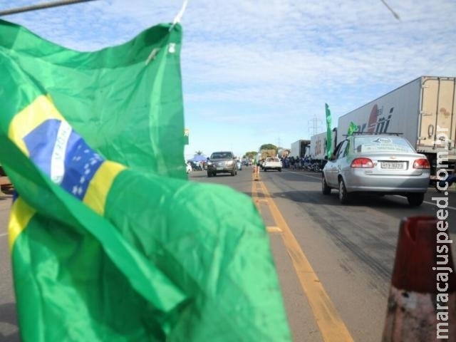 Fiems diz que greve de caminhoneiros parou 60% das indústrias de MS Fiems diz que greve de caminhoneiros parou 60% das indústrias de MS