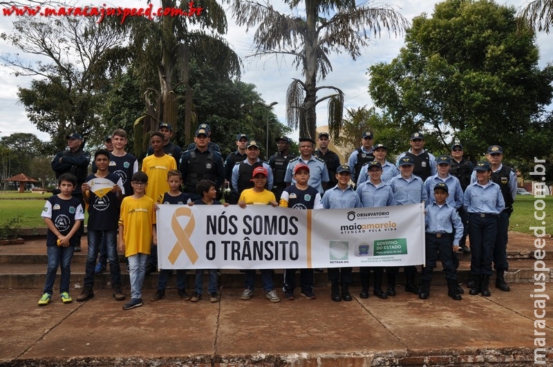 Forças polícias ajudam na campanha Maio Amarelo em Maracaju