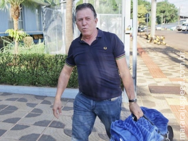 Giroto se apresenta, diz que "confia na Justiça" e que momento é "difícil"