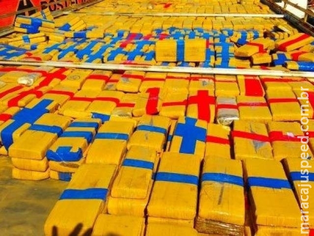 Homem é preso com 800 kg de maconha e quatro espingardas