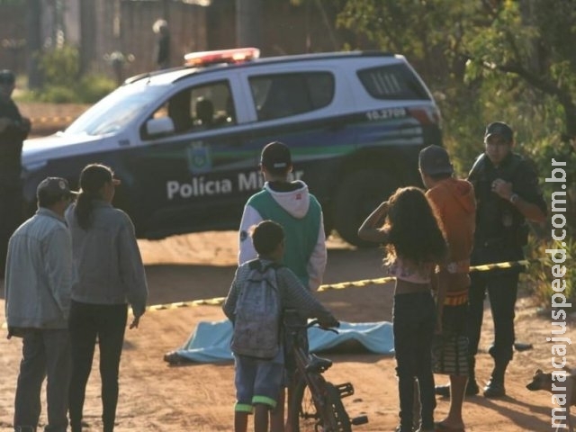 Jovem que matou irmão há 5 anos é assassinado com tiro na cabeça