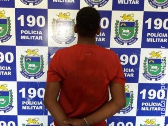 Jovem tenta matar padrasto esfaqueado após ser impedido de furtar cimento