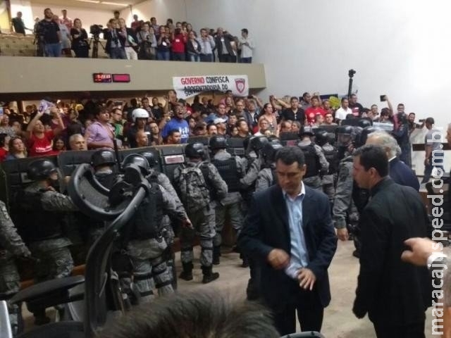 Liminar do TJ livra defensores de desconto de 14% para previdência Liminar do TJ livra defensores de desconto de 14% para previdência