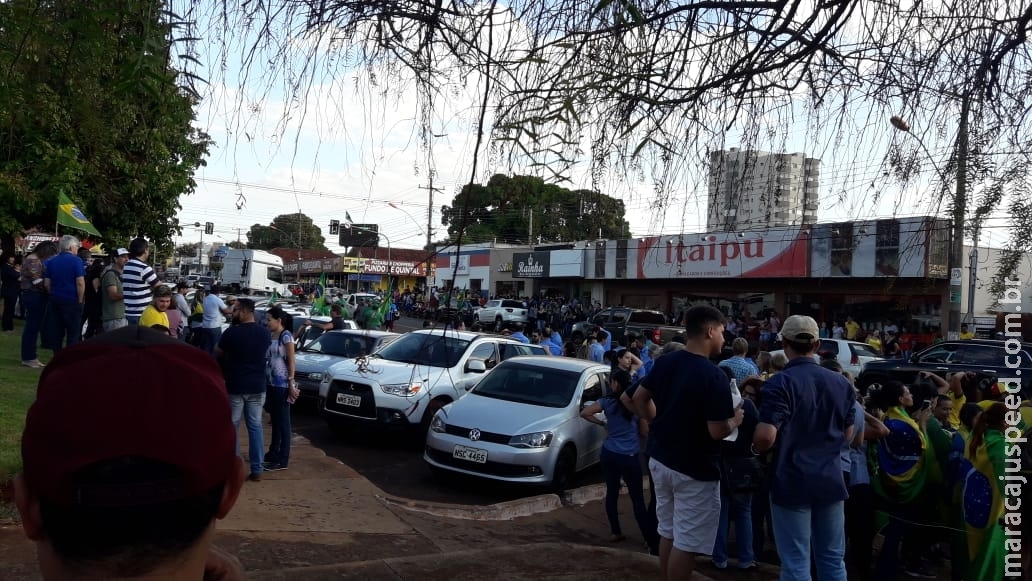 Maracaju: Movimento de protestos cresce e população se une e vai a pé em solidariedade ao Brasil