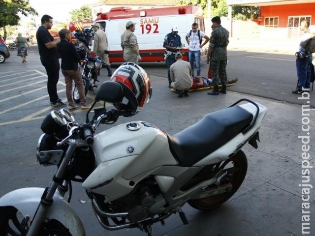 Pedestre fica ferido após ser atropelado por motociclista na Júlio de Castilho Pedestre fica ferido após ser atropelado por motociclista na Júlio de Castilho