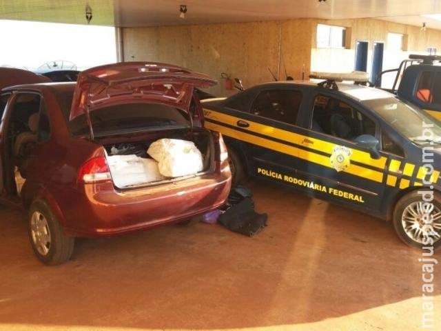 Perseguição em rodovia termina com apreensão de 304 kg de maconha