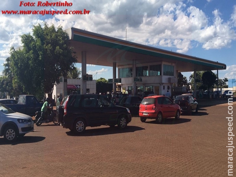 Posto Carreteiro inicia abastecimento de veículos privados Posto Carreteiro inicia abastecimento de veículos privados