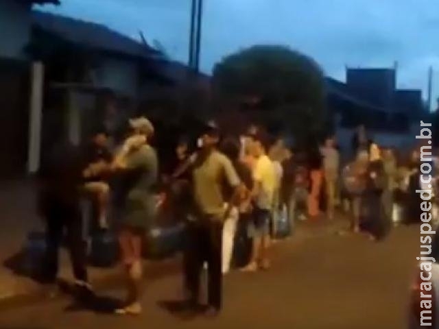 Após tarde de espera estoque de gás em revenda acaba em duas horas Após tarde de espera estoque de gás em revenda acaba em duas horas