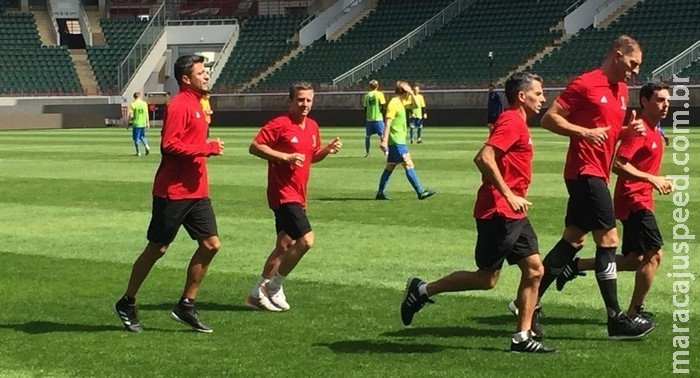 Árbitros treinam com simulações antes da Copa; Sandro Meira cotado para abertura Árbitros treinam com simulações antes da Copa; Sandro Meira cotado para abertura