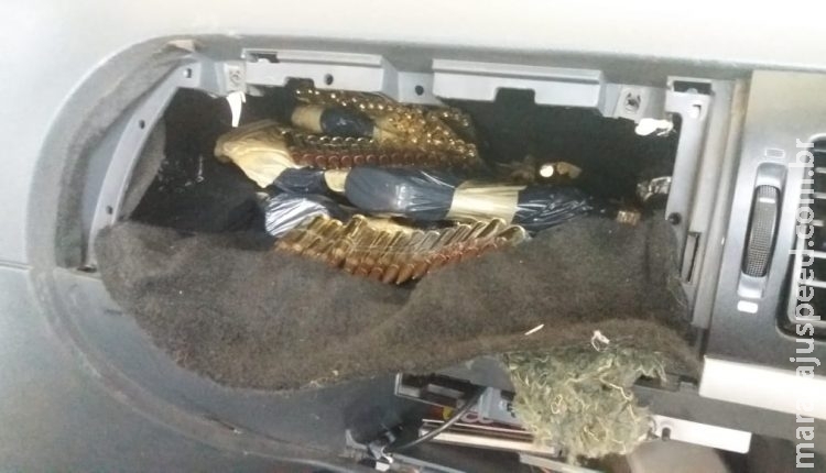 Arsenal de guerra apreendido em Três Lagoas tinha metralhadora que derruba avião Arsenal de guerra apreendido em Três Lagoas tinha metralhadora que derruba avião