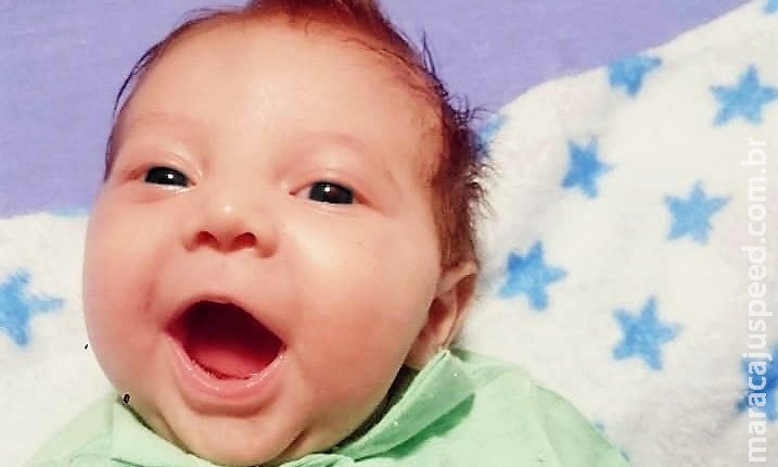 Com doença rara, bebê só tem alta se família conseguir remédio que não existe em farmácias Com doença rara, bebê só tem alta se família conseguir remédio que não existe em farmácias