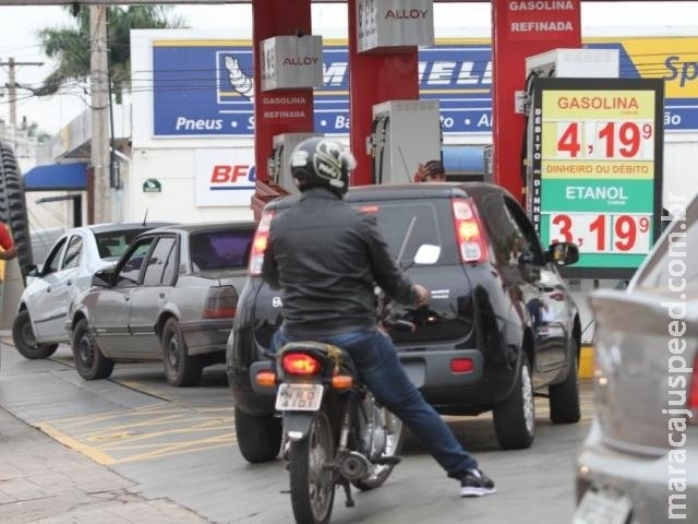 Começa a valer alíquota de 12% do ICMS sobre diesel nesta quarta-feira Começa a valer alíquota de 12% do ICMS sobre diesel nesta quarta-feira
