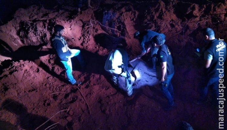 Idoso de 69 anos é preso suspeito de matar e enterrar corpo em assentamento Idoso de 69 anos é preso suspeito de matar e enterrar corpo em assentamento
